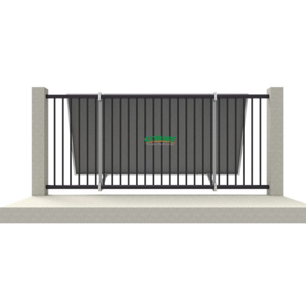 balkon z panelami słonecznymi